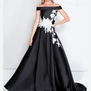 Terani Couture Elegant Black and White Off-Shoulder Gown, NWT